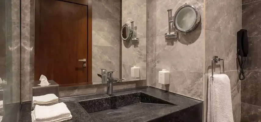Radisson Hotel Madinah image